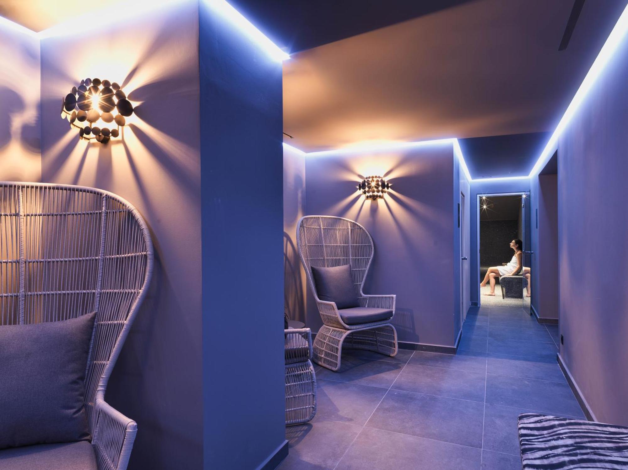 Nyx Esperia Palace Hotel Athens By Leonardo Hotels Exterior photo The Spa at The Westin Palace Madrid